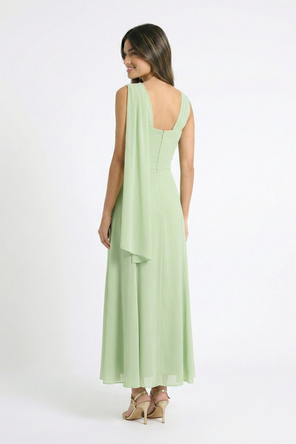 Robe Licou Vert Sauge Élégante